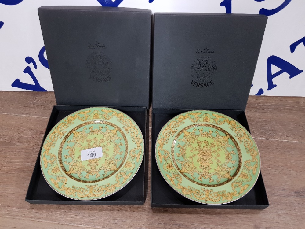 VERSACE FOR ROSENTHAL A PAIR OF GREEN FLORALIA PATTERN WALL PLATES 18CM DIAMETER IN ORIGINAL BOXES