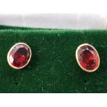 18CT GOLD AND OVAL RUBY EARINGS 2G