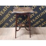 A LATE VICTORIAN MAHOGANY SERPENTINE TOPPED 2 TIER HALL TABLE