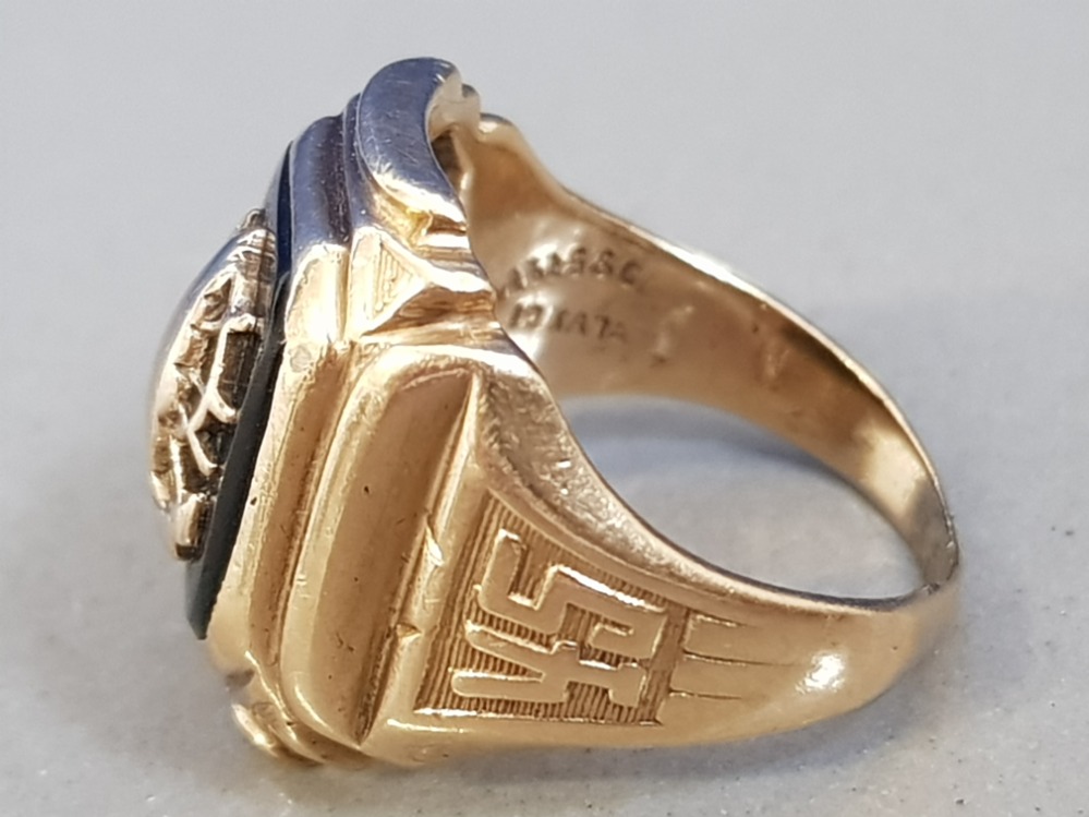 VINTAGE 1945 - 10CT GOLD AMERICAN COLLEGE/FRATERNITY SIGNET RING, SIZE F1/2, 4.8G - Image 2 of 2