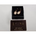 PAIR OF EGYPTIAN STYLE EARRINGS AND 9CT PORCELAIN EARRINGS