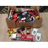 BOX OF MISC DIE CAST VEHICLES, CORGI, MATCHBOX, BURAGO ETC