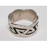 SILVER CELTIC STYLE BAND RING, 8.6G SIZE W1/2