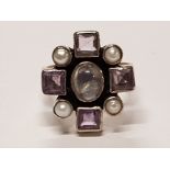 SILVER, AMETHYST, MOONSTONE AND FRESHWATER PEARL RING, 7.9G SIZE M1/2