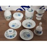 A COLLECTION OF WEDGEWOOD CLEMENTINE PATTERN TRINKETS VASES ETC