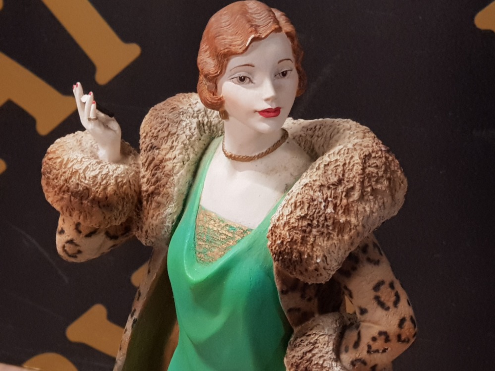 COALPORT FIGURINE ART DECO LADY WITH DOG TOGETHER WITH 2 MORE OF THE SAME STYLE, MADE IN ITALY - Image 3 of 3