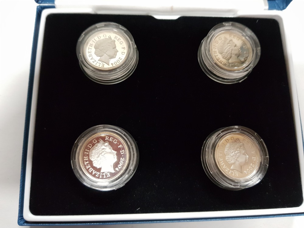 4 HERALDIC BEASTS 2004 SILVER PROOF PATTERN COINS IN SILVER ORIGINAL BOX AND MINTAGO 5000 - Image 2 of 5
