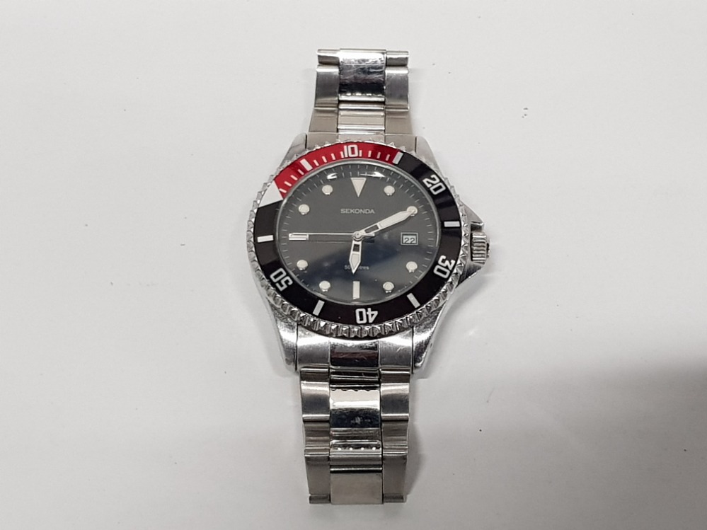 A GENTS STAINLESS STEEL SEKONDA WRISTWATCH NO 3078 (DOESN'T WIND)