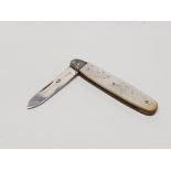 A GEORGE V SILVER BLADED FRUIT KNIFE WITH MOTHER OF PEARL HANDLE SHEFFIELD 1930 11.8G GROSS