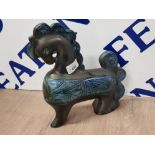 CELTIC POTTERY NEWLYN BLUE HORSE IN MEDALLION PATTERN