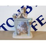 LLADRO FIGURE 6480 A PERFECT DAY