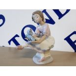 LLADRO FIGURE 7620 BEST FRIEND FROM THE COLLECTORS SOCIETY, WITH ORIGINAL BOX