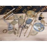 BRASSWARE TO INCLUDE BELLOWS TOASTING FORKS FIRESIDE COMPANIONS NUTCRACKER ETC