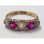 9CT YELLOW GOLD PINK AND WHITE STONE RING, 3G SIZE O1/2