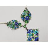 STERLING SILVER AND ENAMEL NECKLACE, BEAUTIFULLY MADE AND IN EXCELLENT CONDITION