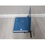 A BLUE METAL GUILLOTINE BY DAHLE