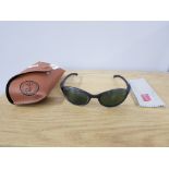 PAIR OF LADIES RAY-BAN SUN GLASSES IN ORIGINAL CASE