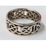 SILVER CELTIC BAND RING 2.5G SIZE I1/2
