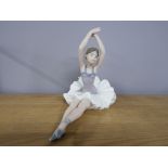 LARGE NAO BY LLADRO COLLECTIVE FIGURINE SCULPTURE OF A DANCER