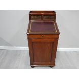 A MAHOGANY DAVENPORT WITH BURGUNDY LEATHER TOP LEFT SIDE WITH DUMMY DRAWERS 50 X 107 X 54CM