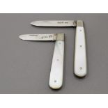 TWO GEORGE V SILVER AND MOTHER OF PEARL FRUIT KNIVES SHEFFIELD ONE BY JOHN YEOMANS COWLISHAW 1922
