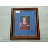 STAR TREK CAPTAIN JAMES T KIRK PHOTOGRAPH SIGNED BY WILLIAM SHATNER