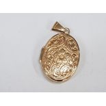 9CT GOLD OVAL ENGRAVED LOCKET 2G