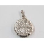 SILVER SMALL PATTERNED LOCKET PENDANT 4.2G