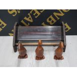 VINTAGE WOODEN BOOK TROUGH TOGETHER WITH 3 WOODEN DUCK FIGURINES