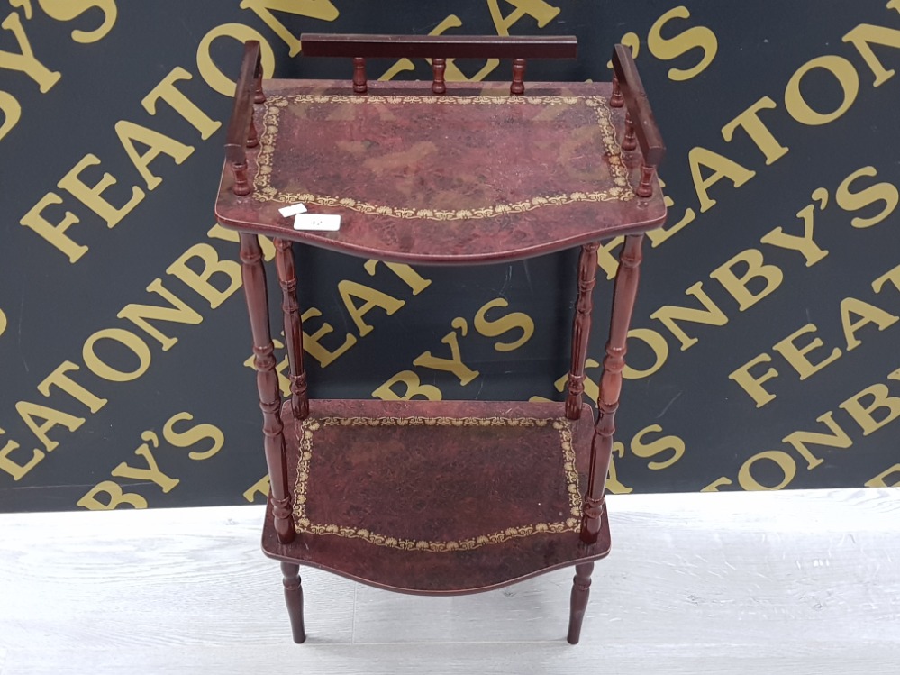 SIDE TABLE WITH MAHOGANY EFFECT