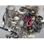 LARGE QUANTITY OF MISCELLANEOUS COSTUME JEWELLERY AND WRISTWATCHES
