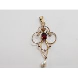 YELLOW GOLD GARNET AND PEARL PENDANT 1.4G GROSS