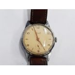 A GENTS CHROME CASED WRIST WATCH BY RULO WITH LEATHER STRAP