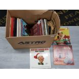 ASSORTED BOX OF VINYL RECORDS INCLUDING BING CROSBY WHITE CHRISTMAS AND THE KING AND I