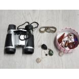 COLLECTION OF INTERESTING JEWELLERY ITEMS, LADIES WATCH AND BINOCULARS
