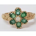 9CT YELLOW GOLD GREEN CLUSTER RING, 4.1G GROSS SIZE S