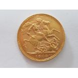 22CT GOLD 1905 FULL SOVEREIGN COIN STRUCK IN MELBOURNE