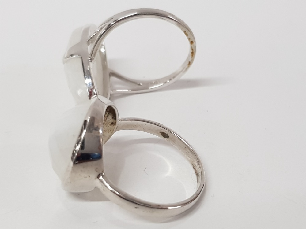 TWO SILVER AND QUARTZ RINGS STAMPED SIZES T 1/2 AND U 13.1G GROSS - Image 3 of 4