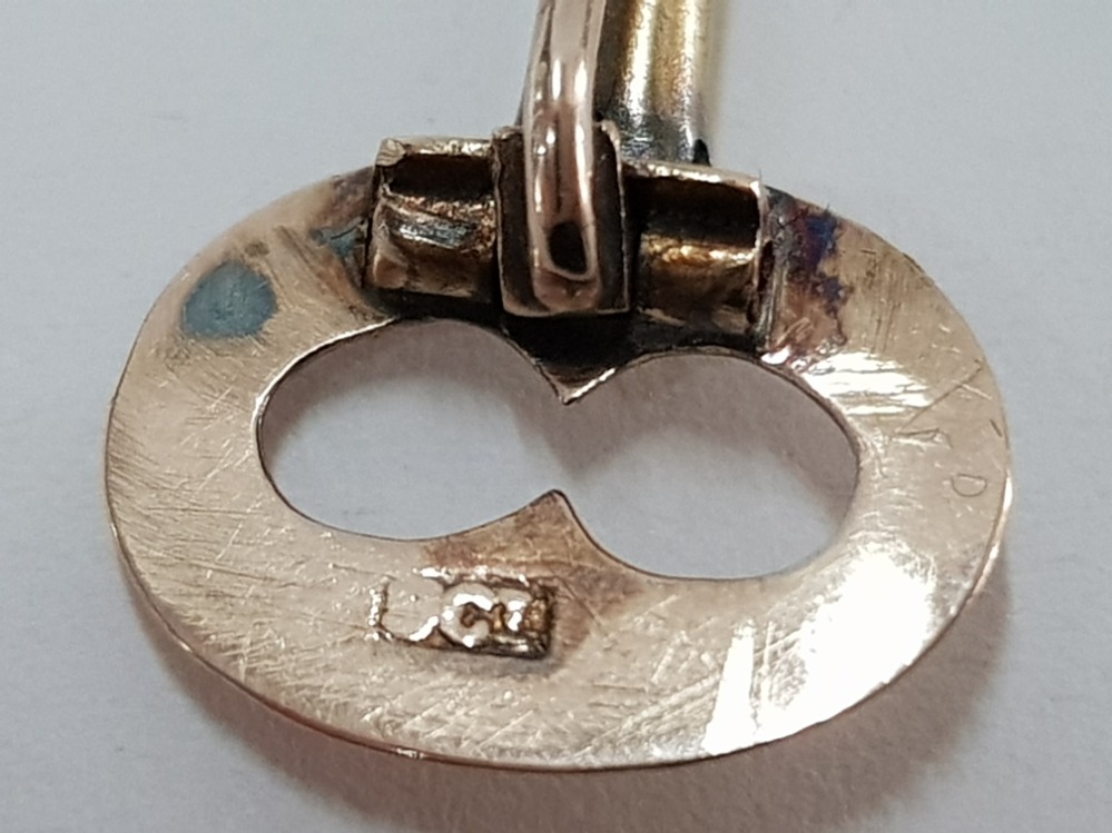 9CT GOLD KEY BROOCH 2.8G GRAMS - Image 3 of 3