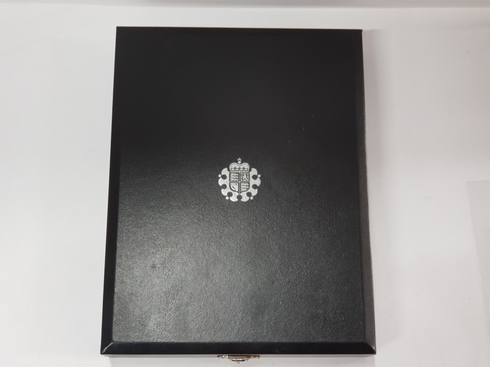 7 ROYAL MINT 2008 ROYAL SHIELD SILVER PIEDFORT PROOF SET IN CASE OF ISSUE WITH CERTIFICATE - Image 6 of 6