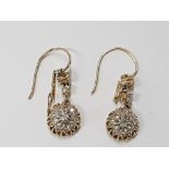 15CT YELLOW GOLD AND DIAMOND DROP EARRINGS COMPRISING OF TWO ROUND OLD CUT DIAMONDS AND A CLUSTER OF