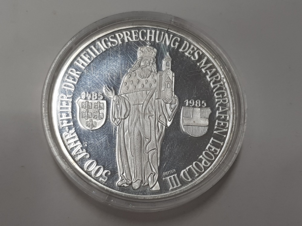 A TOTAL OF 5 AUSTRIAN SILVER PROOF 500 SCHILLING COINS, 2 DATED 1984 PLUS 2 X 1985 AND 1 X 1986 - Image 3 of 3