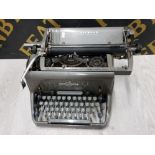 VINTAGE UNDERWOOD TYPEWRITER