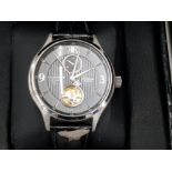 AN EARNSHAW 1805 STAINLESS STEEL GENTS WRISTWATCH WITH LEATHER STRAP NO 8023 BOXED WITH PAPERWORK