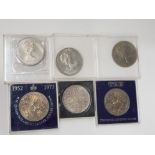 6 COLLECTABLE CROWN COINS IN CASES
