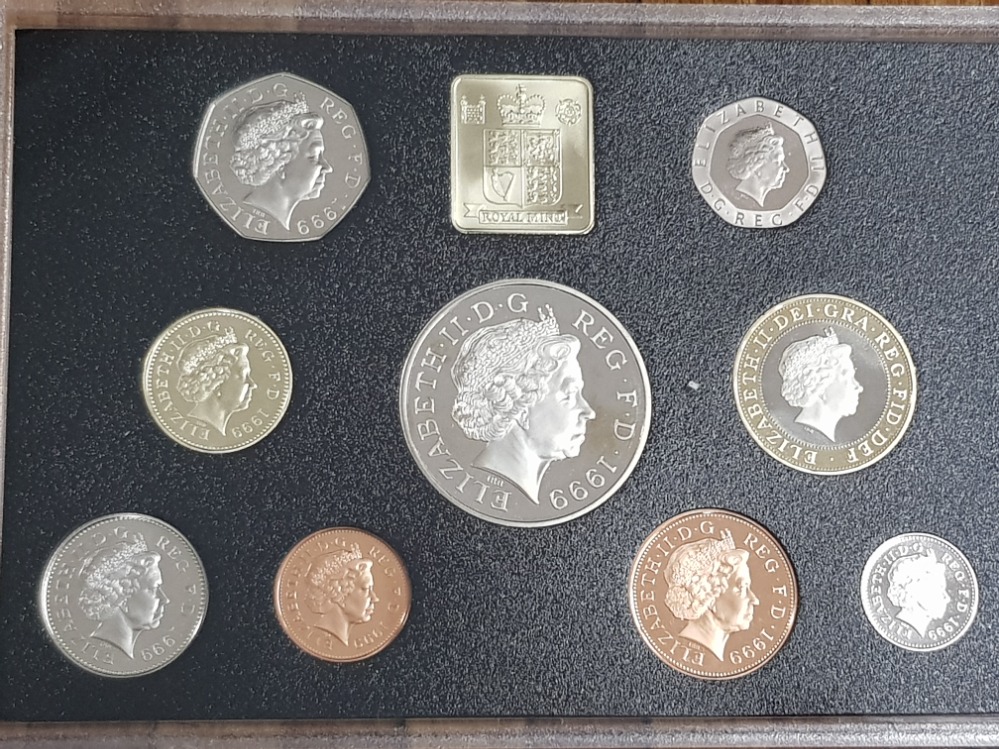 2 ROYAL MINT UK 1999 AND 2001 PROOF YEAR SETS COMPLETE IN ORIGINAL CASES WITH CERTIFICATES - Bild 4 aus 5