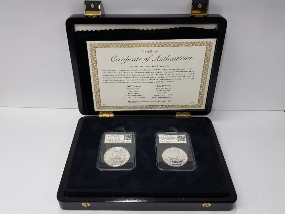 2 UK SILVER ONE OUNCE BRITANNIA COINS DATED 2012 AND 2013, PRESENTED IN WESTMINSTER DISPLAY CASE