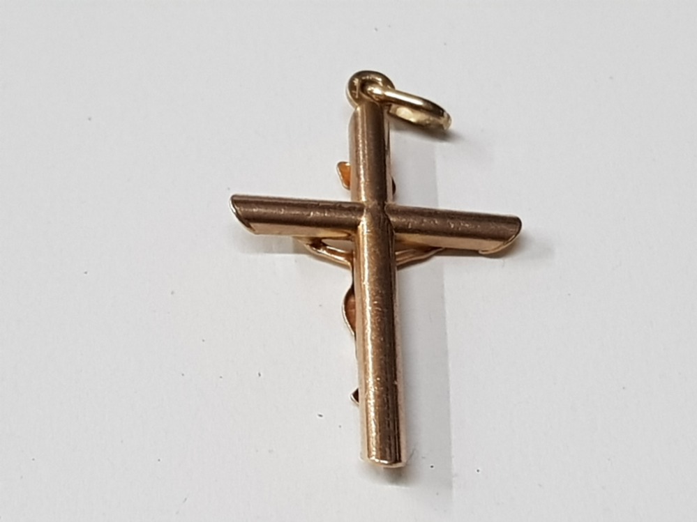 9CT YELLOW GOLD CRUCIFIX PENDANT 1.6 GRAMS - Image 2 of 4