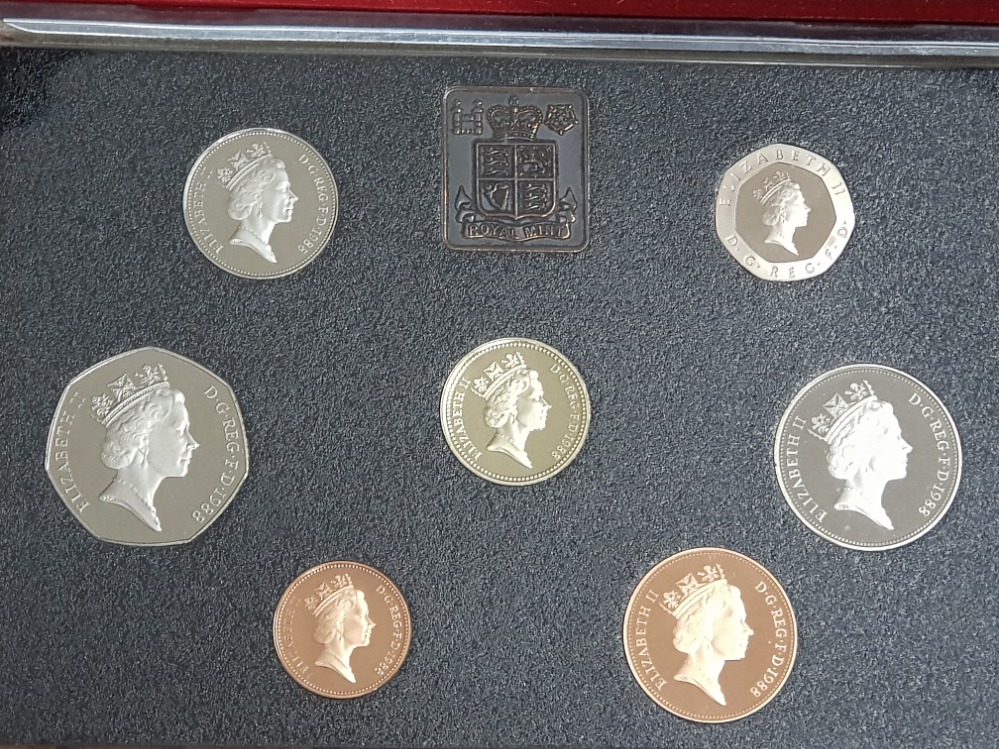 2 ROYAL MINT UK 1987 AND 1988 PROOF YEAR SETS COMPLETE IN ORIGINAL CASES WITH CERTIFICATES - Image 5 of 6