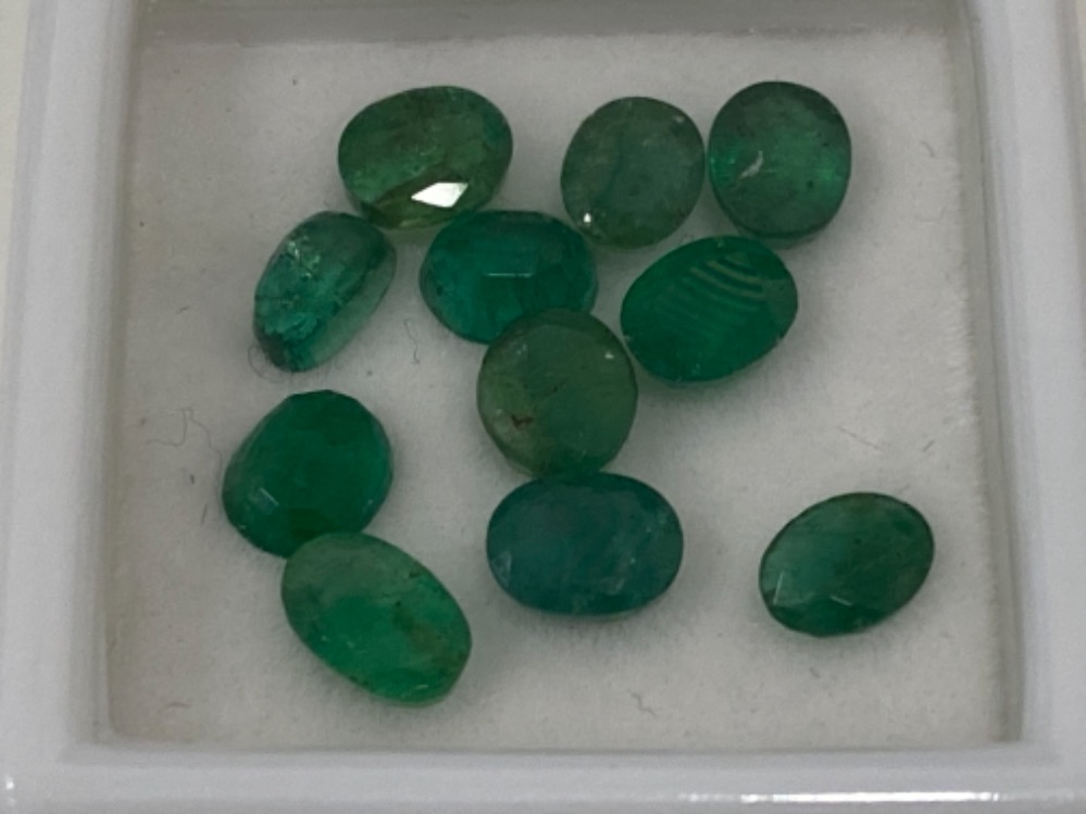 4.55 CARATS EMERALDS - OVAL CUTS - Image 2 of 2